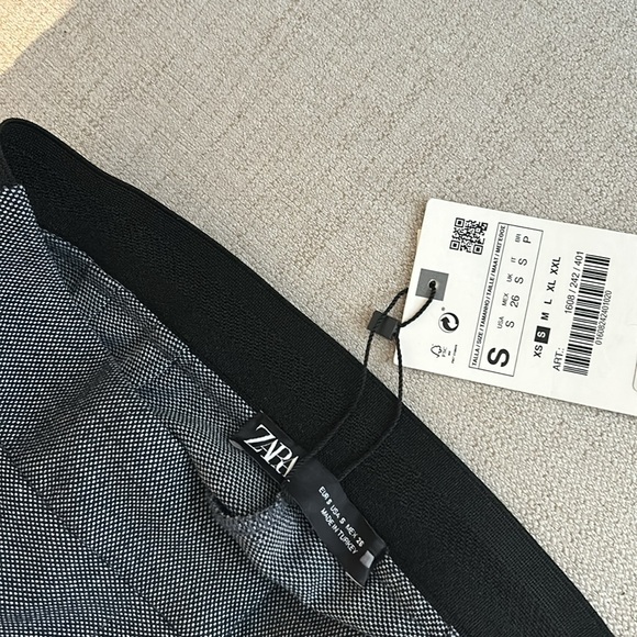 Zara new pants with tags - Picture 3 of 4